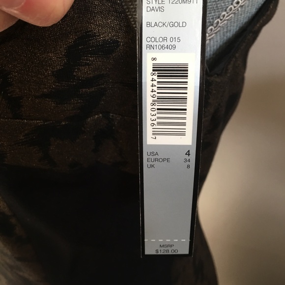 Elegant Tahari Sheath Dress - Picture 4 of 8